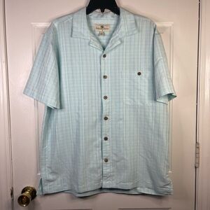 Island‎ shore button down short sleeve dress shirt in blue.